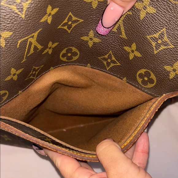 Louis Vuitton Brown Monogram Messenger Bag - Picture 8 of 17